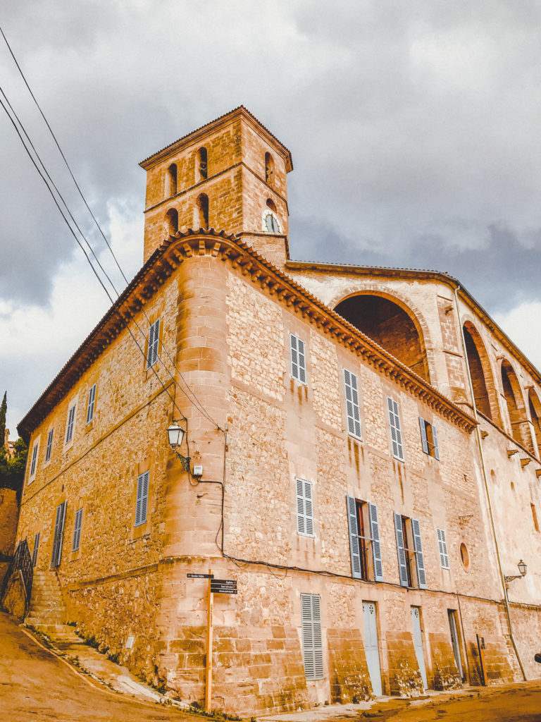 Arta Umgebung Carrossa